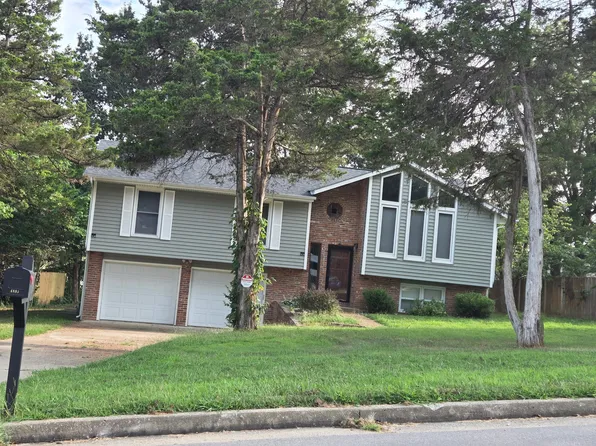 4801 Westport Dr, Jefferson City, MO 65109