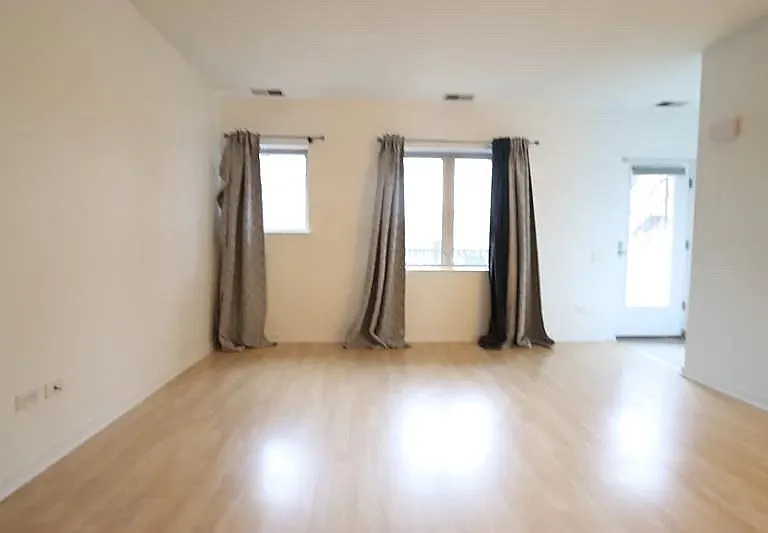 914 S Racine Ave #102 — Photo 9