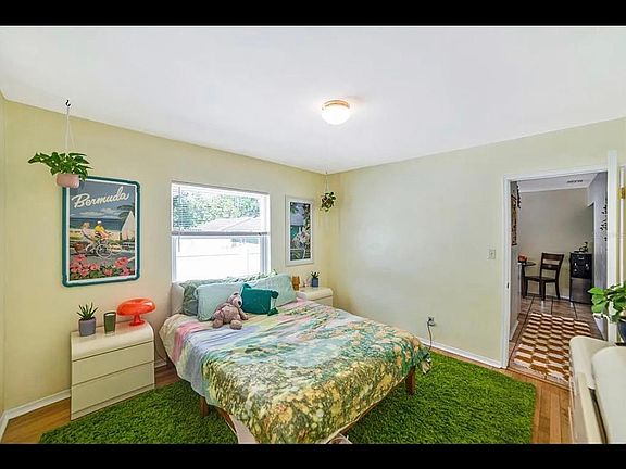 5th image of 2161 8th Ave N APT B