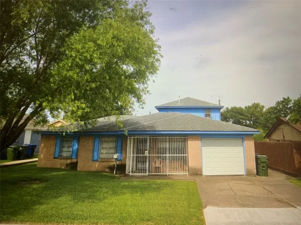 2305 Arcady Dr, Garland, TX 75041