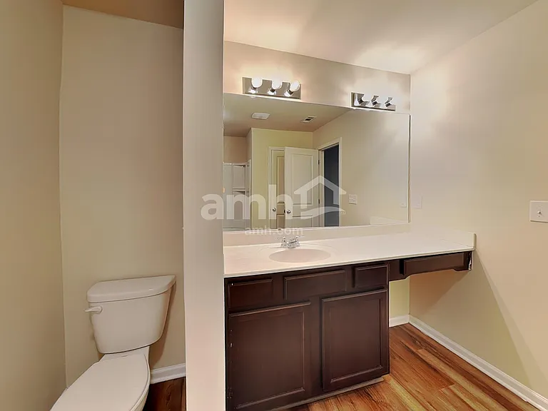 223 Maxton Ave — Photo 10