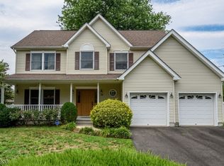 18 Wayside Dr, Brick, NJ 08724