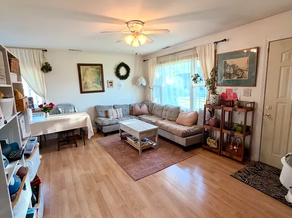 (undisclosed Address), Crown Point, IN 46307
