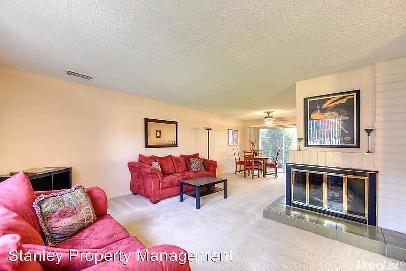 1st image of 561 Leeward Way