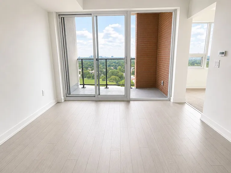 4010 Eglinton Ave W #1314 — Photo 10