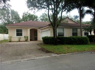 3461 SW 52nd St, Hollywood, FL 33312
