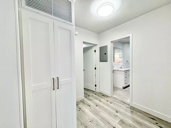 5th image of 1145 S Holt Ave #1C