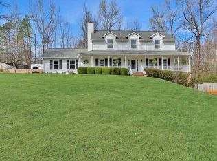 610 Pine Lake Dr, Cumming, GA 30040