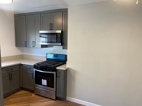 4th image of 1720 N Harvard Blvd APT 29