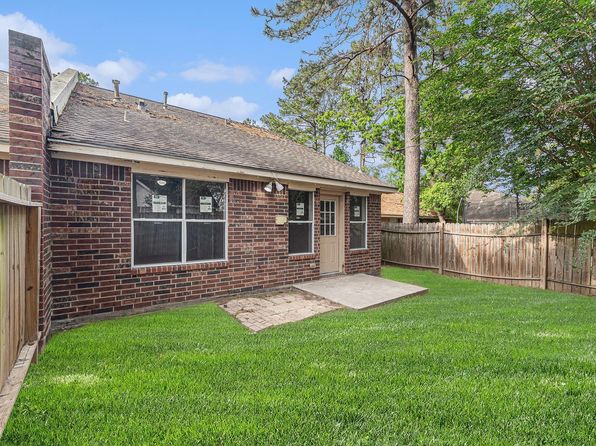 1734 Hazelwood St, Conroe, TX 77301