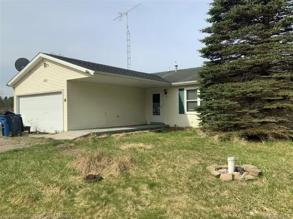1164 S McArdle Rd, Tawas City, MI 48763