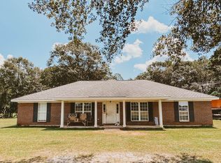 123 Red Edwards Ln, Lucedale, MS 39452