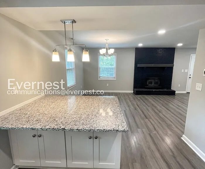 239 Jeffery Dr — Photo 7