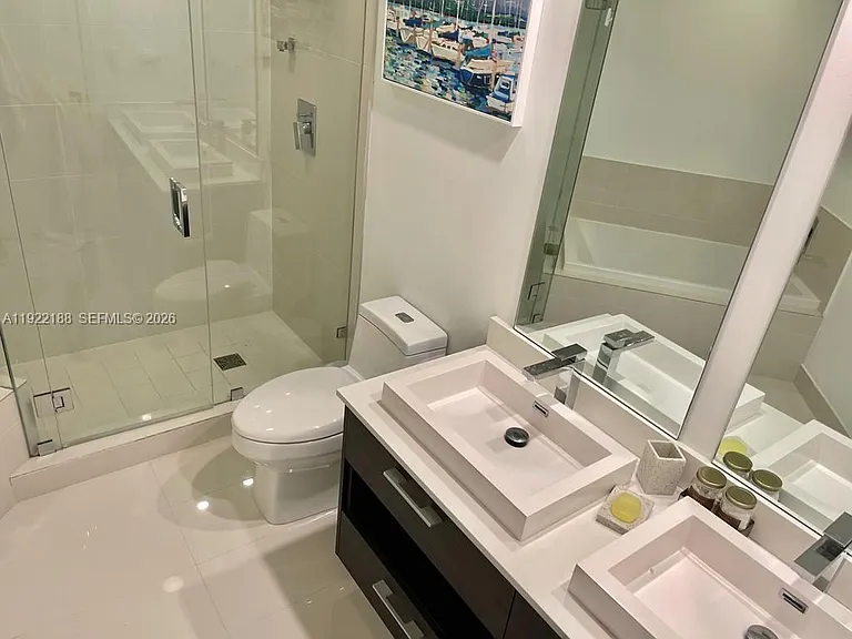 45 SW 9th St #2201 — Photo 4