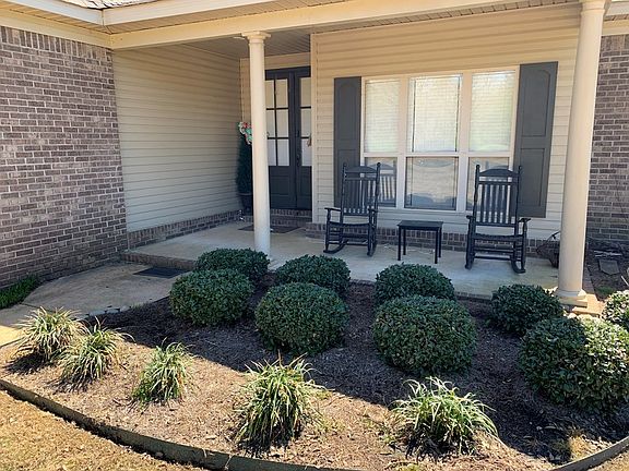 2nd image of 105 Lakes Dr S