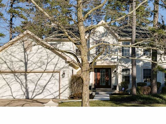2nd image of 6 Blue Spruce Dr