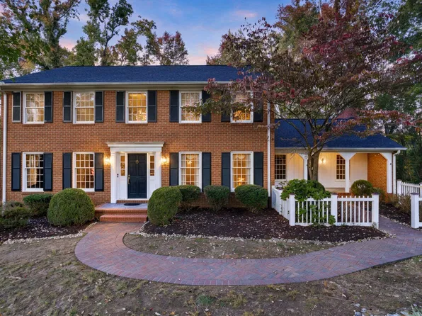 206 Honey Horn Dr, Simpsonville, SC 29681