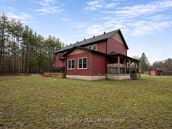 3rd image of 2091 Dwyer Rd