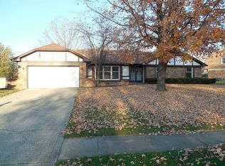 523 Winding Trl, Greenwood, IN 46142