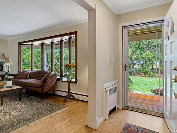5th image of 25 Wildwood Road