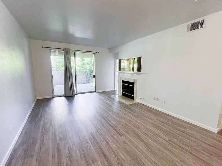 25855 McBean Pkwy #64 — Photo 9