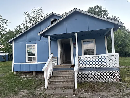 1105 Mize St Photo 1