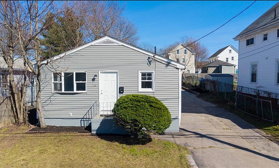 1st image of 138 Glenbridge Ave