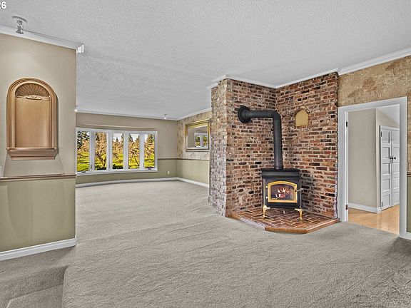 5th image of 6680 NW 179th St