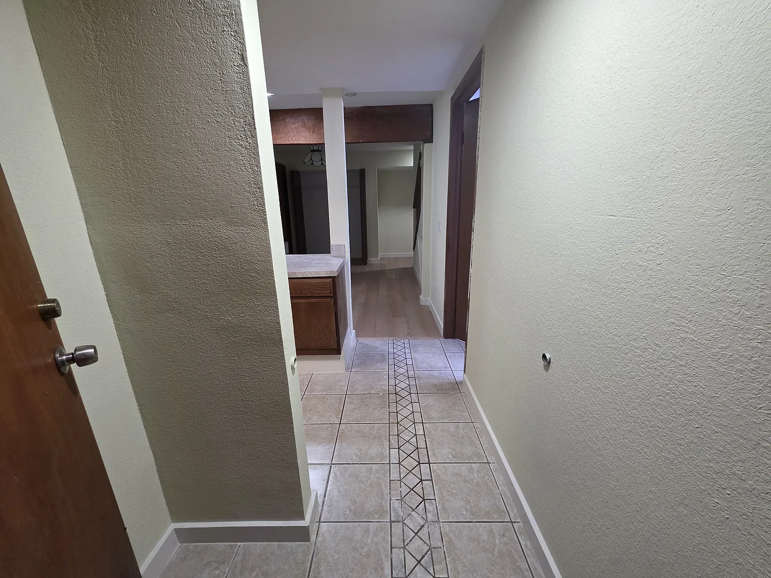 1 bed, 1200 sqft, $2,000 — Photo 4