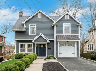 20 N Summit Ave, Chatham, NJ