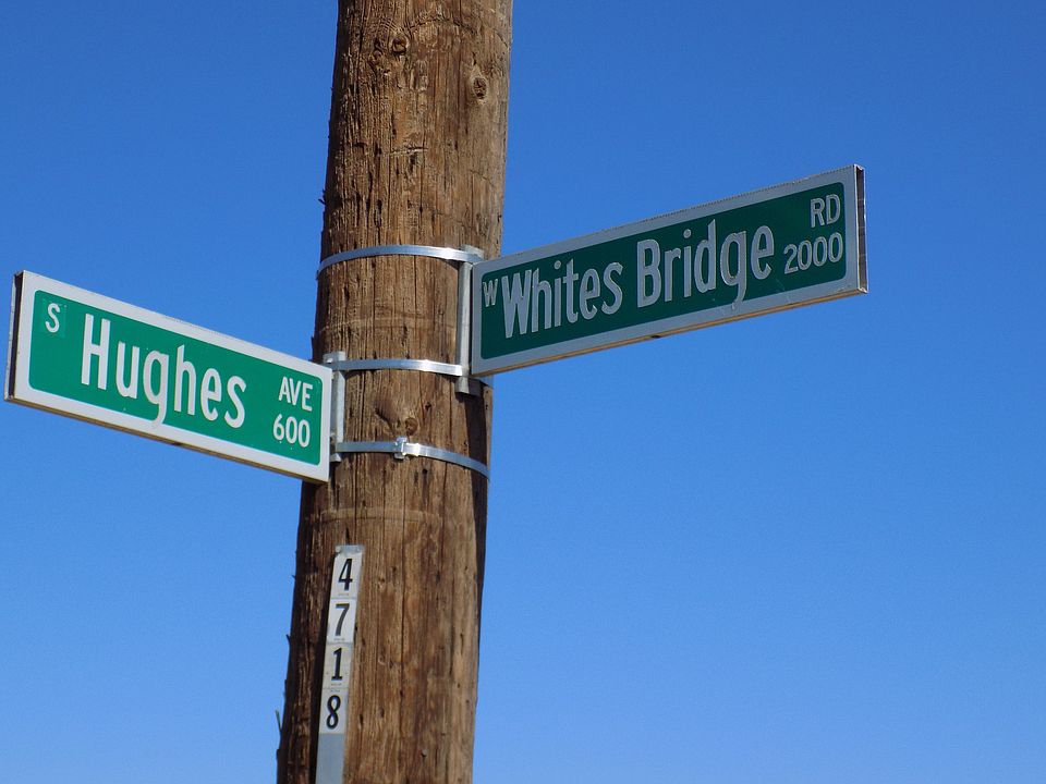 2nd image of 733 S Hughes Ave