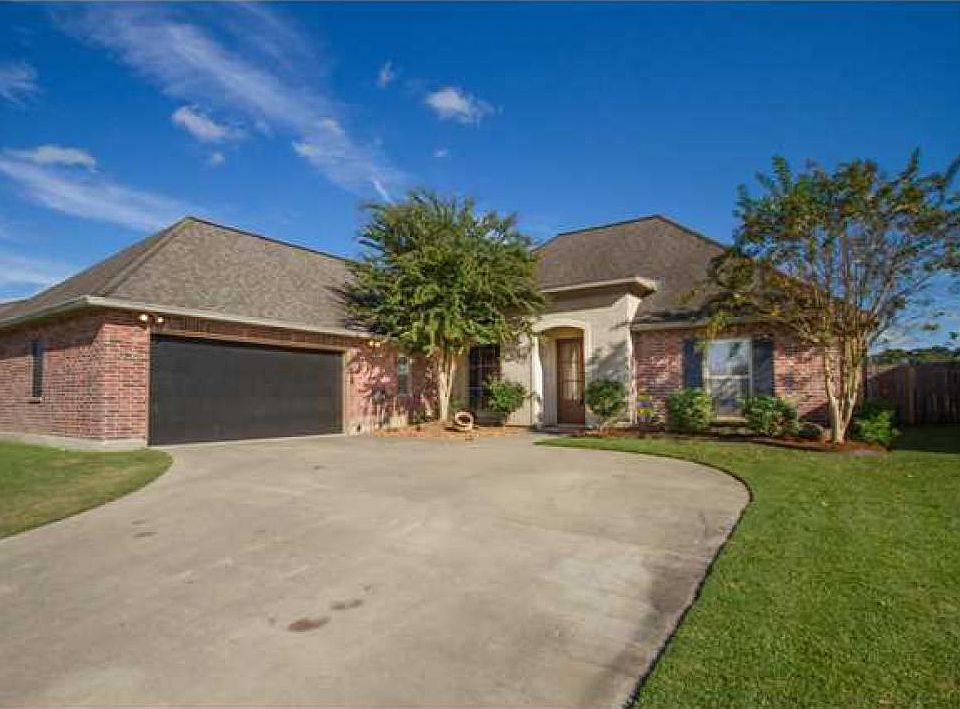 1st image of 203 Meadow Lake Dr
