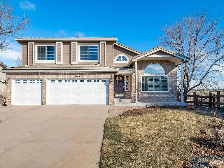 6765 Shannon Trl — Photo 2