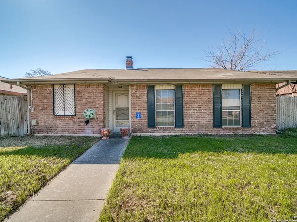 663 Fern Meadow Dr, Universal City, TX 78148
