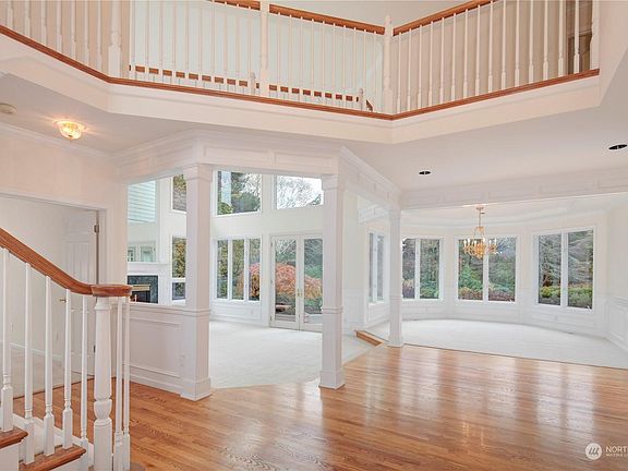 4th image of 6439 Troon Ln SE