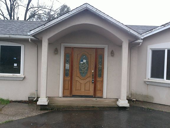 5th image of 901 Bonnie Ln