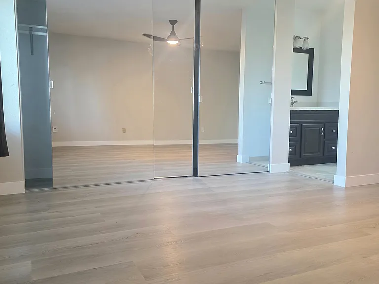 7034 Pembridge Ln — Photo 10
