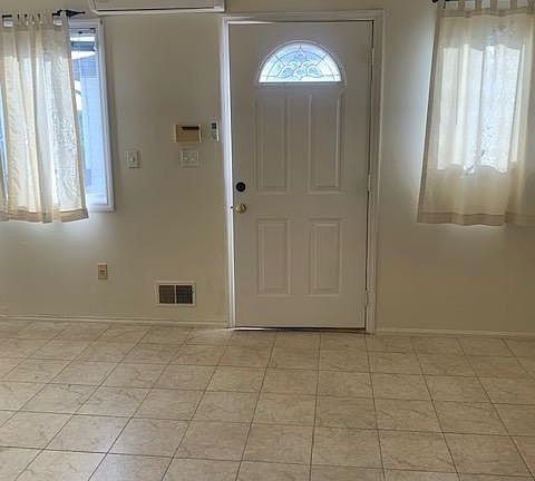 2nd image of 106 Bartow Ave #124