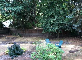 225 NW Ione St #1, Dundee, OR 97115