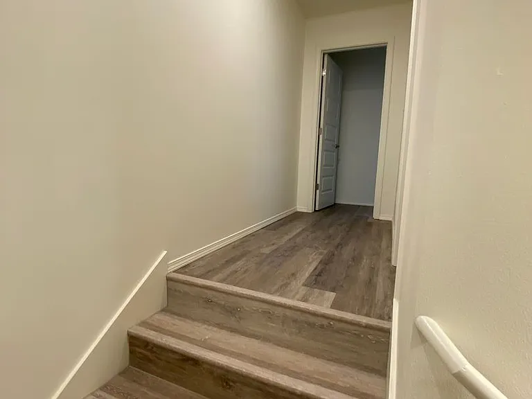 4211 Sante Fe Sq — Photo 33