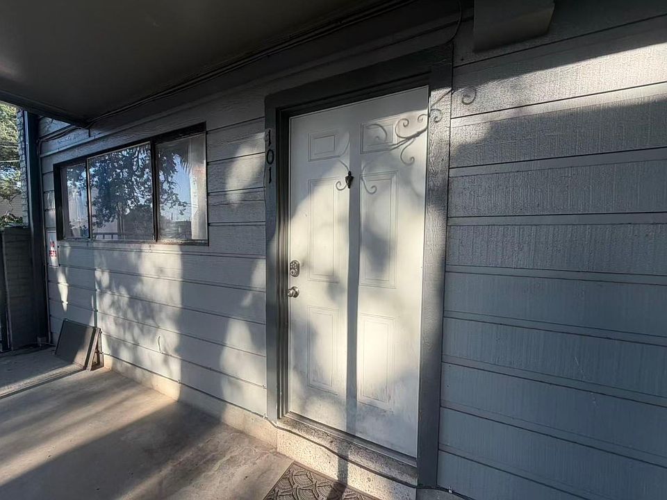 1st image of 803 W 28th St APT 101