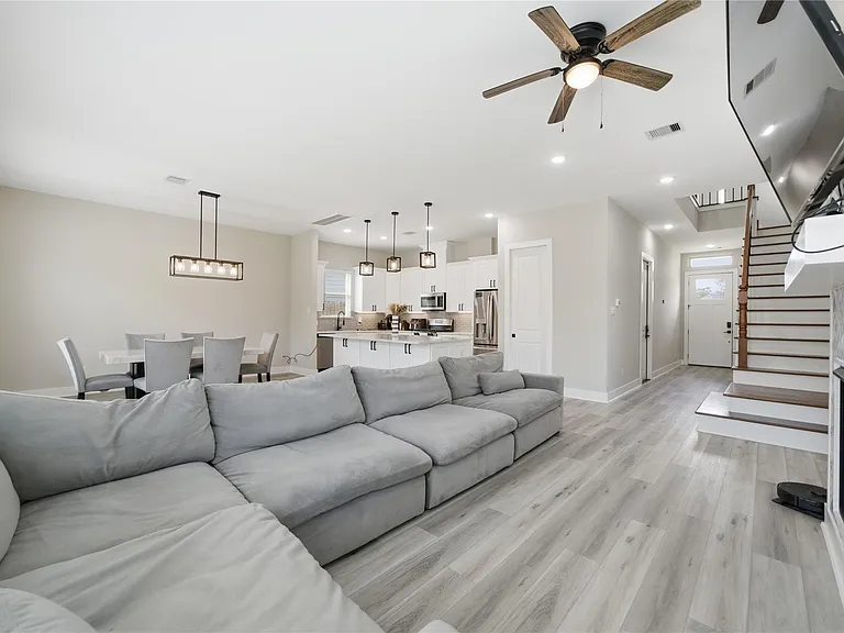4903 Curiosity Ct — Photo 20