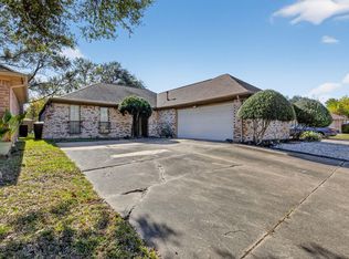 7815 Hummingbird St, Houston, TX 77071