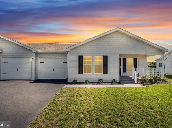 112 Glenridge Dr, Carlisle, PA 17015