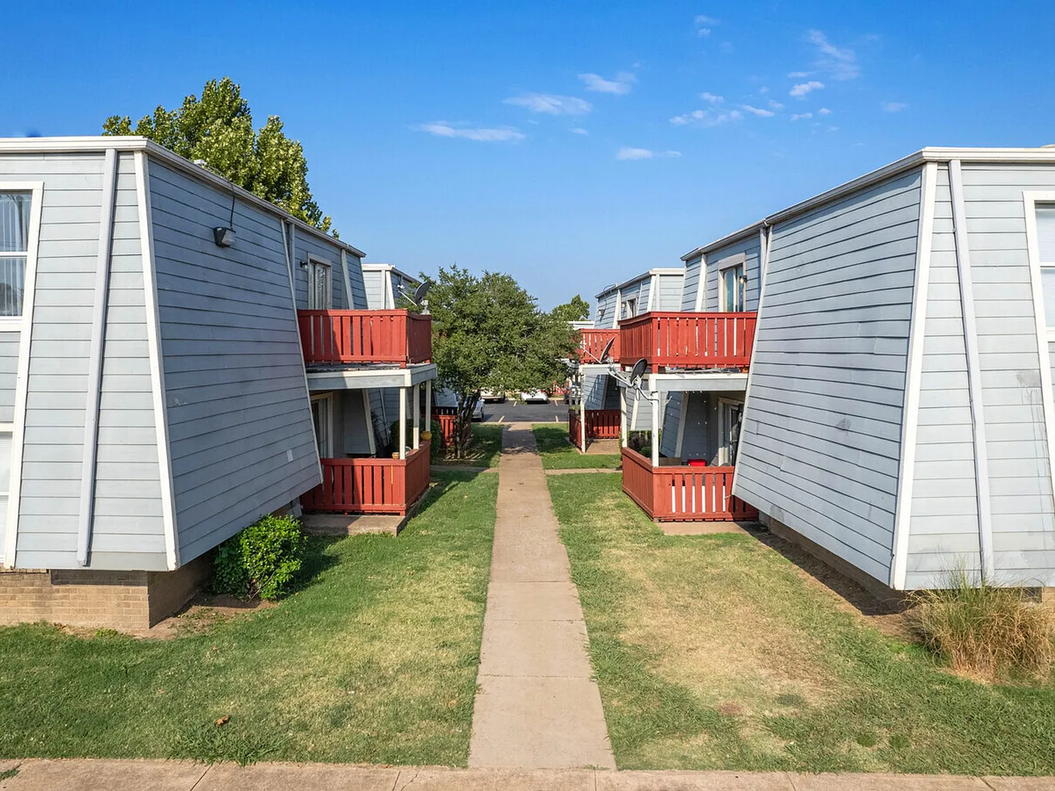 The Ivy Apartments-OK — Photo 2
