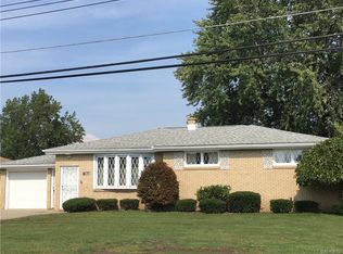 1054 Mineral Springs Rd, Buffalo, NY 14224