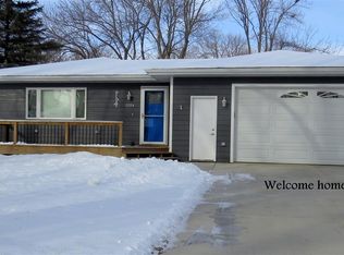 1204 E Beechnut St, Brandon, SD 57005