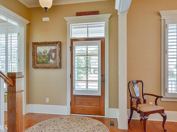 5th image of 710 Clubside Dr