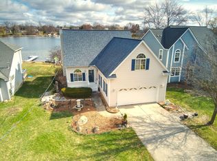 1692 S Newman Rd, Lake Orion, MI 48362