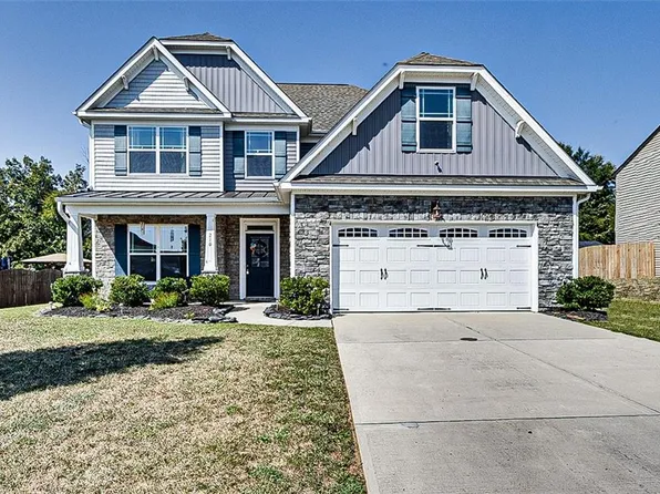 210 Cape Fear Dr, Whitsett, NC 27377
